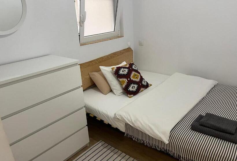 اتاق استاندارد یک نفره, Hola Hostel Alicante