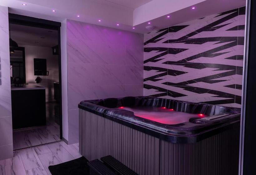 آپارتمان سوپریور 1 خوابه, Appart Hotel Glam88 Suites Avec Spa Et Sauna Privatif