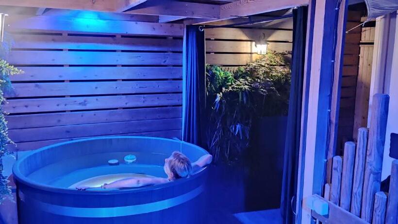 آپارتمان 1 خوابه, Appart Hotel Glam88 Suites Avec Spa Et Sauna Privatif