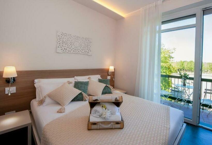 اتاق استاندارد با بالکن, Brichett Deluxe Rooms