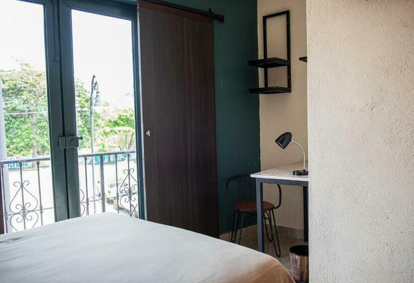 اتاق لوکس, Casa Real
