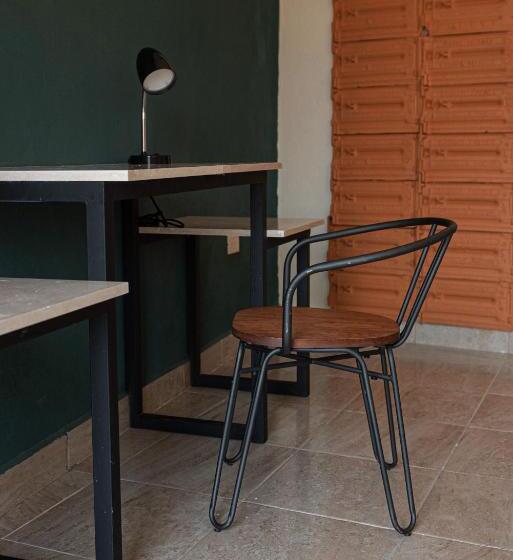 اتاق لوکس با تخت بزرگ, Casa Real