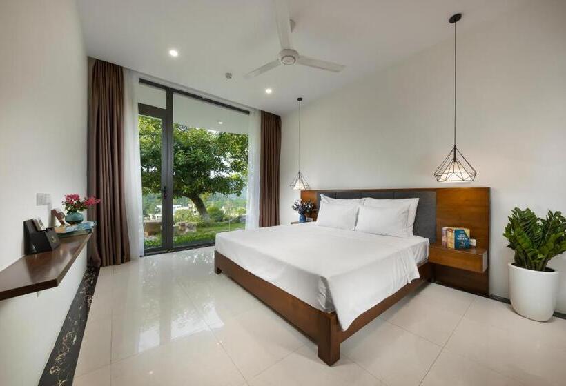 اتاق لوکس با تخت بزرگ, Ivory Villas And Resort