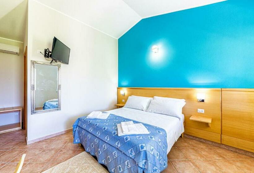 اتاق استاندارد با چشم‌انداز باغ, Agriturismo Is Cortillaris