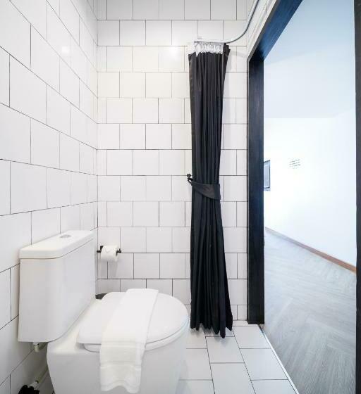 اتاق لوکس, Blu Monkey Hub & Hotel Ranong