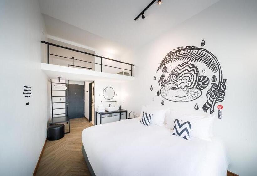 اتاق لوکس, Blu Monkey Hub & Hotel Ranong