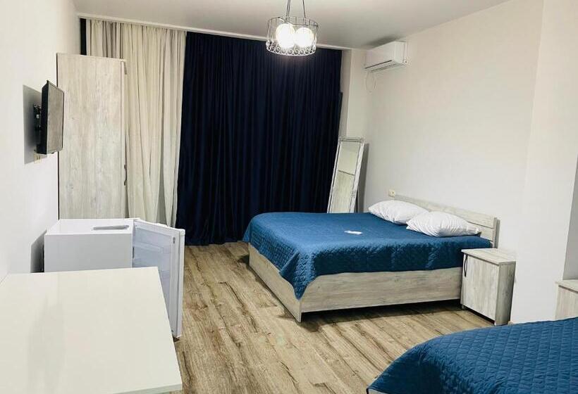 اتاق استاندارد, Kobuleti 728