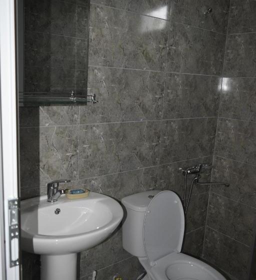 اتاق کلاسیک سه تخته, Kobuleti 728