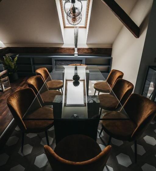 آپارتمان 3 خوابه, Room42   Suites & Apartments