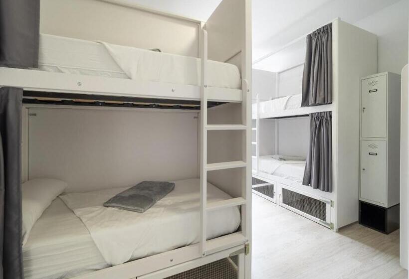 تختخواب در اتاق مشترک, El Hostel & Co