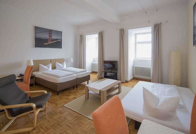 غرفة قياسية ثلاثية, Apartment Hotel Konstanz