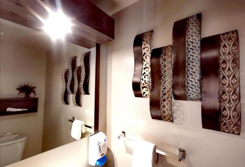 سوئیت با وان آب گرم, Et Motel Le Chateauguay
