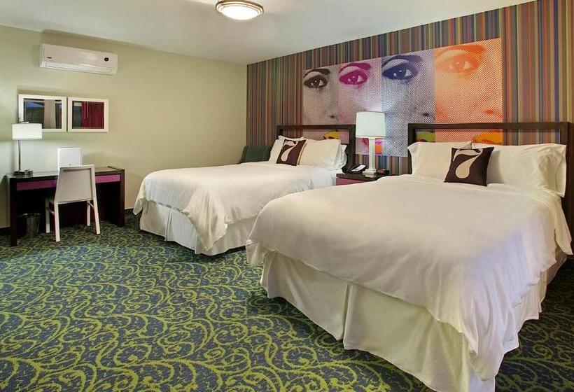 Номер Deluxe, 7 Springs Inn & Suites