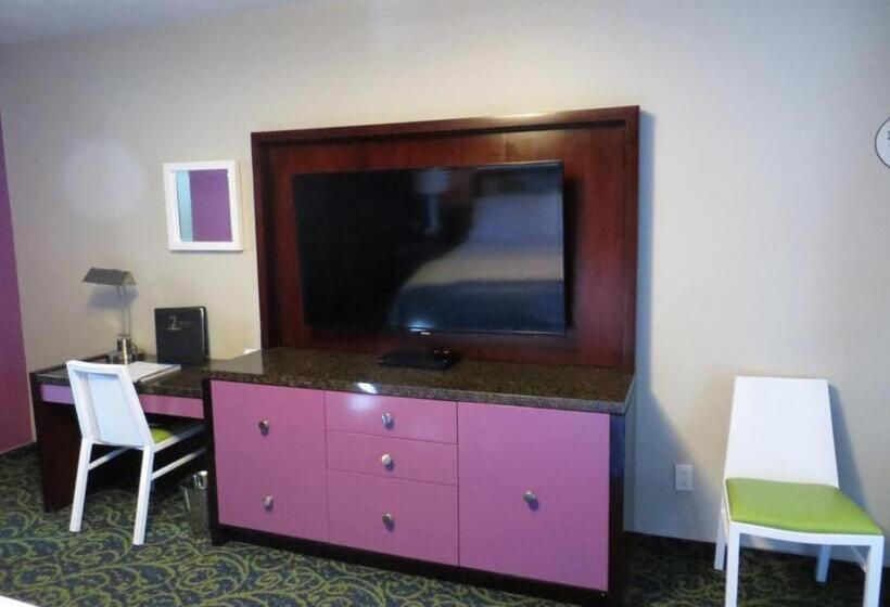 Студио Стандарт Кровать Кинг, 7 Springs Inn & Suites