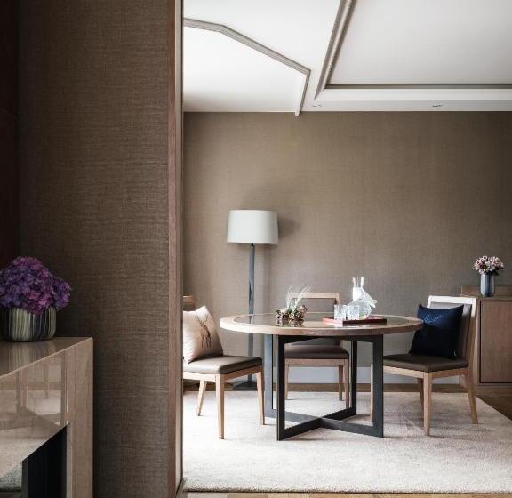 سوییت, Althoff Seehotel überfahrt