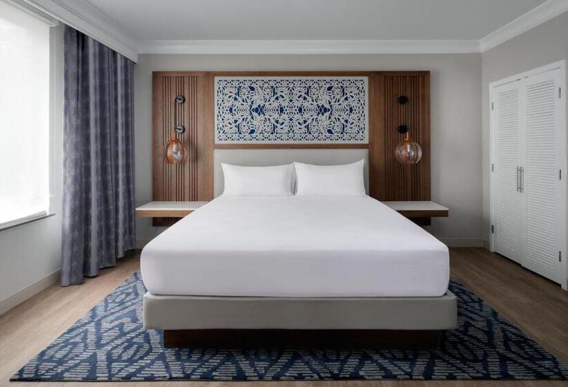 سوئیت با تخت بزرگ, Austin Marriott South