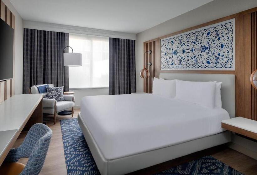 اتاق لوکس با تخت بزرگ, Austin Marriott South