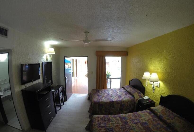 Standard Room, Azteca Inn