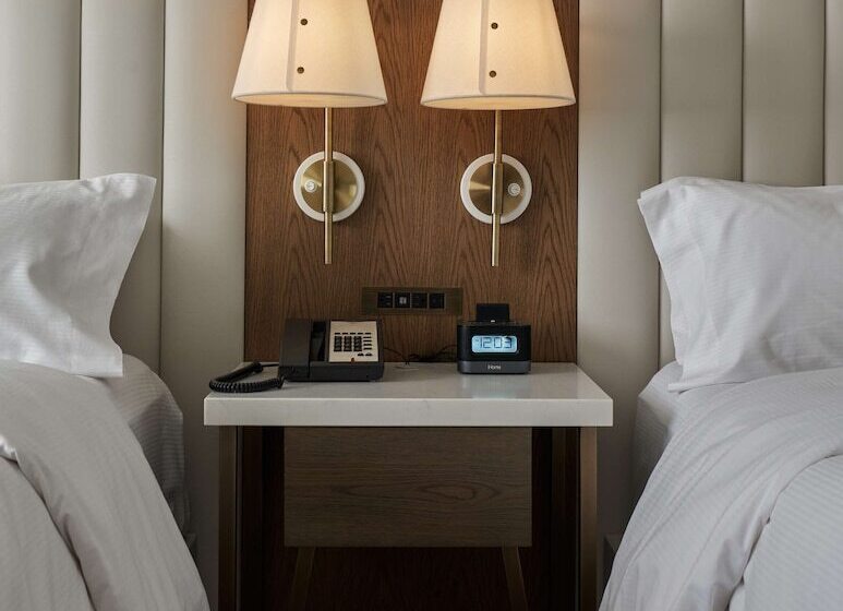 Quarto Standard para Deficientes, Doubletree By Hilton Dallas Love Field