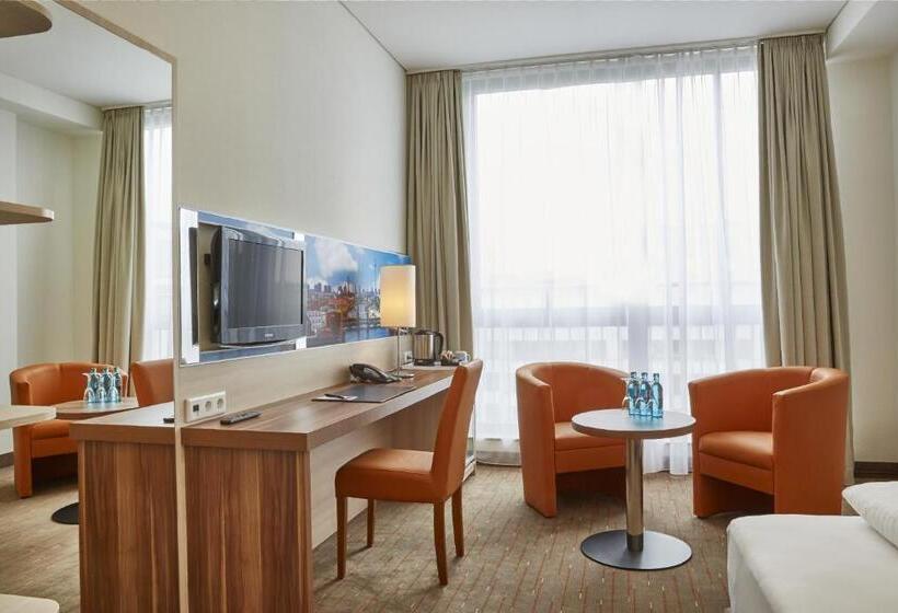 سوییت جونیور, H+ Hotel Berlin Mitte