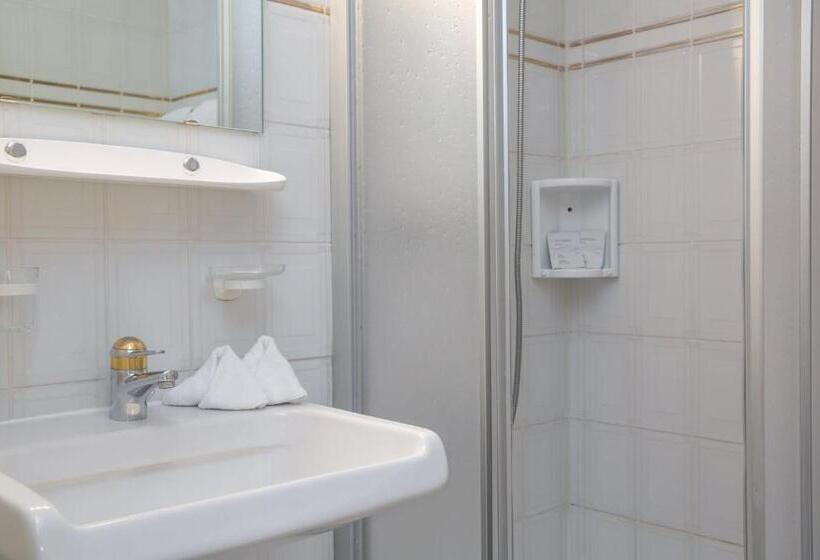 Apartamento 2 Dormitorios, Helvetia Intergolf