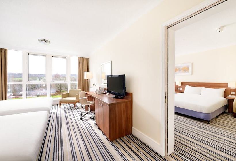 غرفه قياسيه سريرين مزدوجين, Holiday Inn Leeds Brighouse