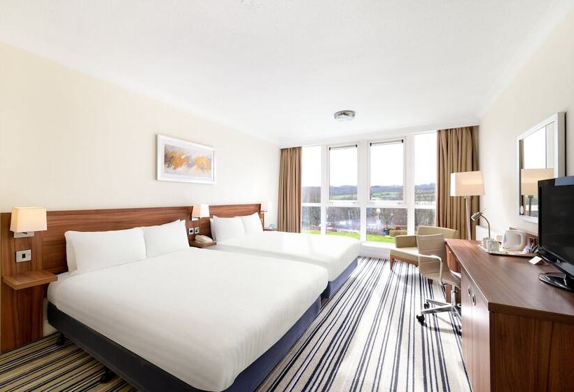 غرفه قياسيه سريرين مزدوجين, Holiday Inn Leeds Brighouse