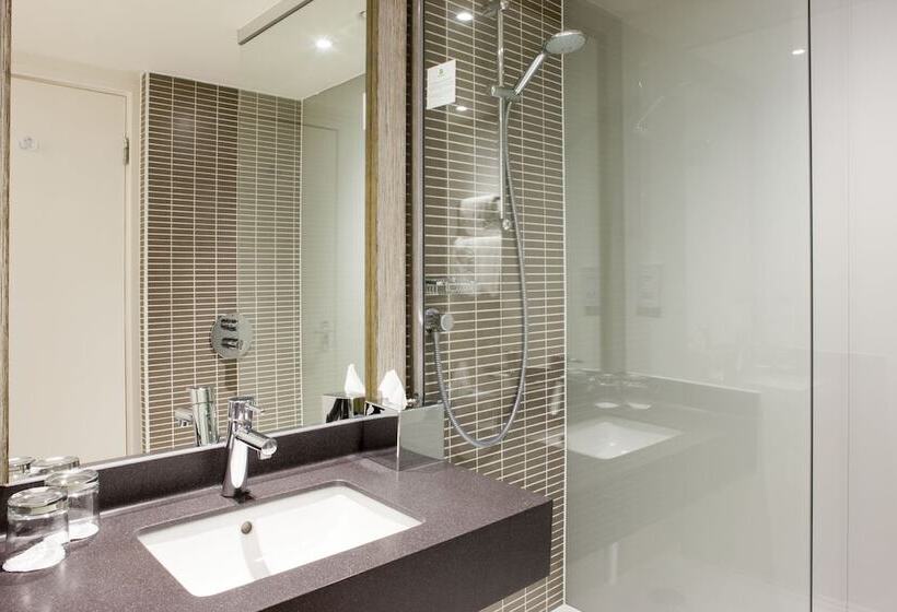 اتاق استاندارد, Holiday Inn Leeds Brighouse, An Ihg