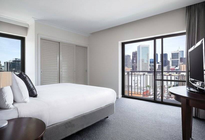 2 Bedroom Premium Apartment, Mantra On Russell