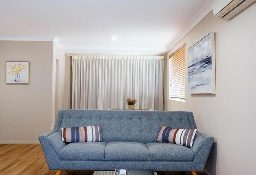خانه 3 خوابه, Quality Hotel City Centre