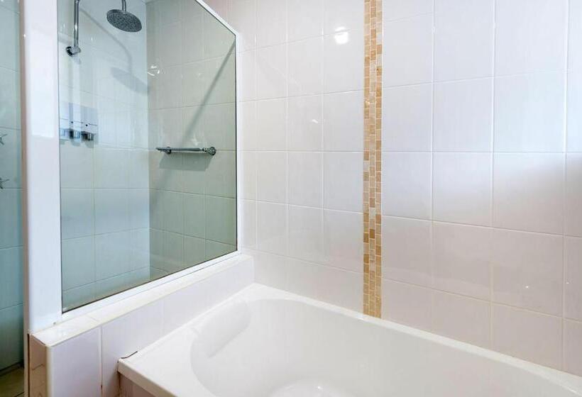 خانه 3 خوابه, Quality Hotel City Centre