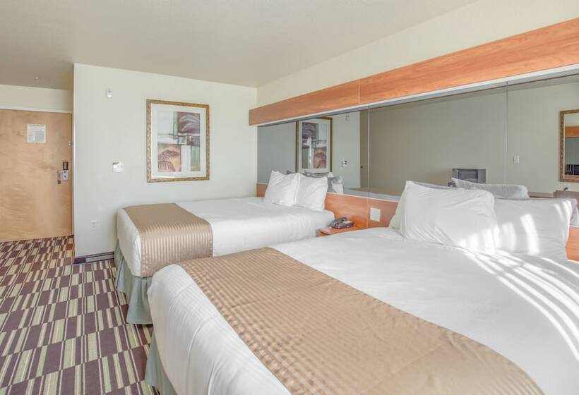 اتاق استاندارد با 2 تخت دوبل, Microtel Inn & Suites By Wyndham Gulf Shores