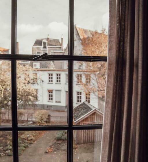 اتاق لوکس, Broederenklooster