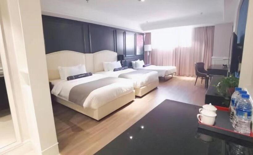 اتاق لوکس سه تخته, Lano Hotel Hebei Chengde Shuangqiao District Herun New City
