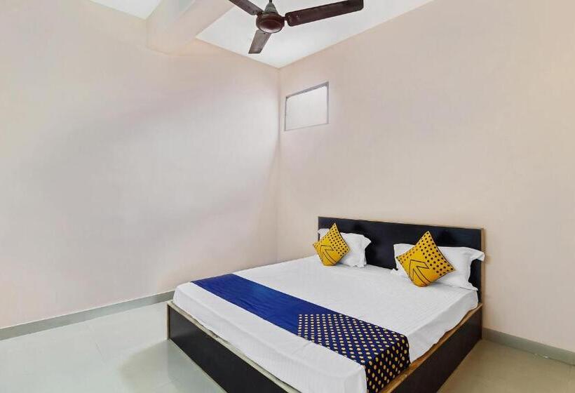 اتاق استاندارد, Spot On 61415 Sitara Grand Lodge