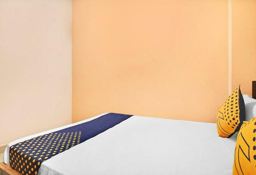 اتاق استاندارد, Spot On 61415 Sitara Grand Lodge