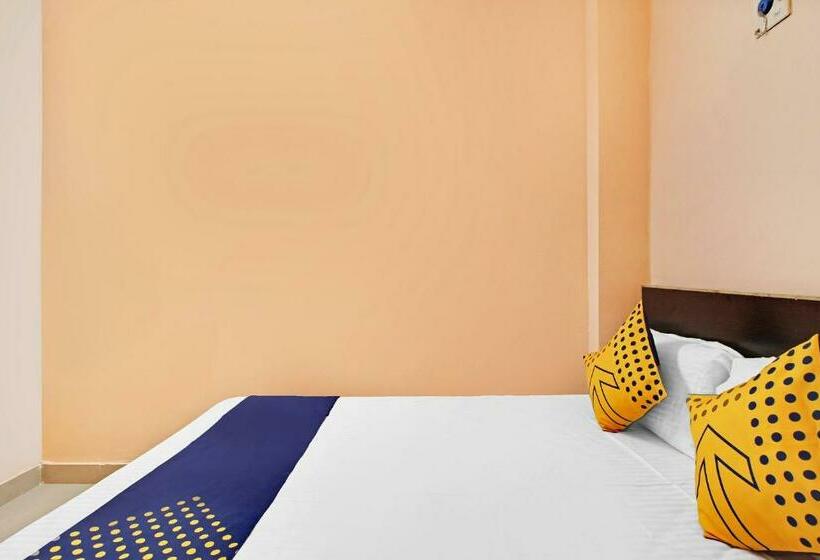 اتاق استاندارد, Spot On 61415 Sitara Grand Lodge