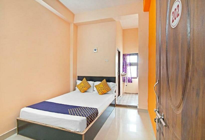 اتاق استاندارد, Spot On 61415 Sitara Grand Lodge