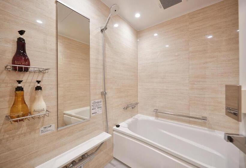 اتاق لوکس, Ys Inn Naha Orokuekimae