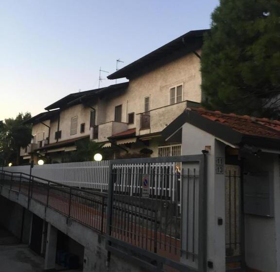 اتاق استاندارد با سرویس بهداشتی مشترک, Casa Arcobaleno