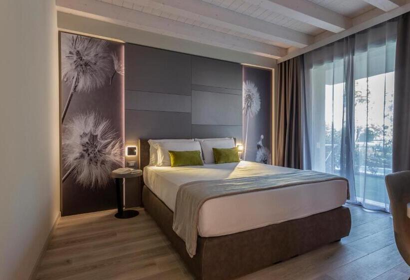 سوئیت دلوکس 2 خوابه, Prada' Home Eco Suites