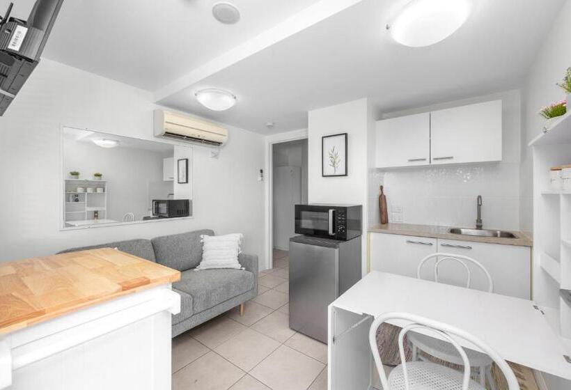 آپارتمان 1 خوابه همکف, Tingeera Bespoke Beachfront Apartments