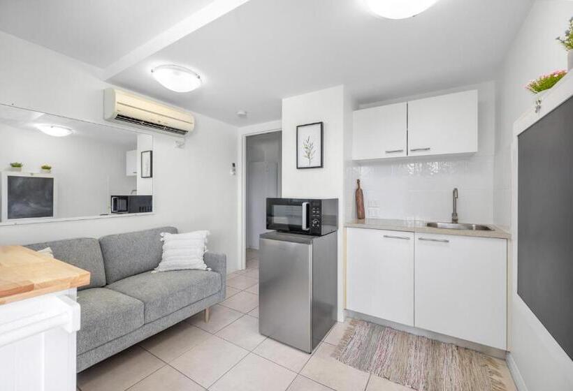 آپارتمان 1 خوابه همکف, Tingeera Bespoke Beachfront Apartments