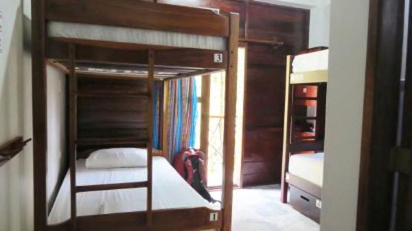 اتاق استاندارد چهار تخته, Esperanto Bed & Breakfast Surf Hostel