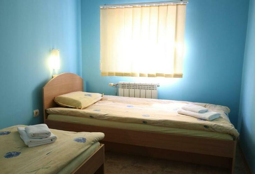 اتاق استاندارد, Family Hotel Papi