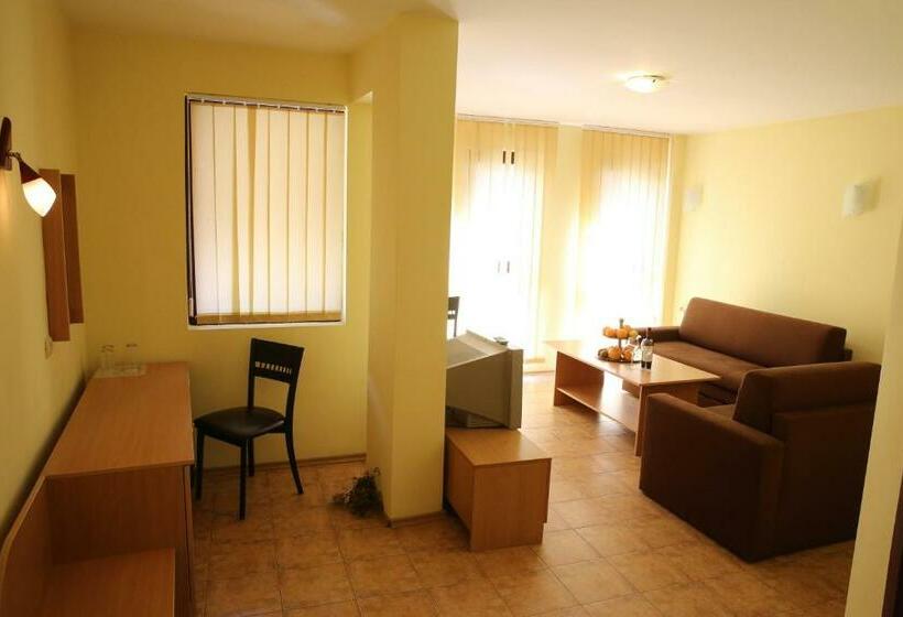 آپارتمان 1 خوابه با بالکن, Family Hotel Papi