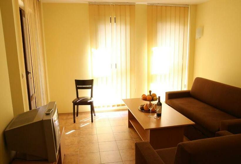 آپارتمان 1 خوابه با بالکن, Family Hotel Papi