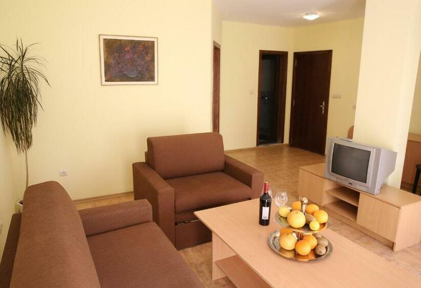 آپارتمان 1 خوابه با بالکن, Family Hotel Papi