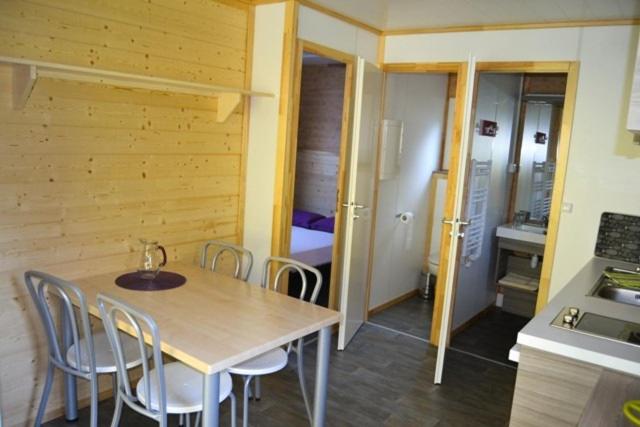 בקתת סופריור בת חדר 1, Tariche Centre De Vacances