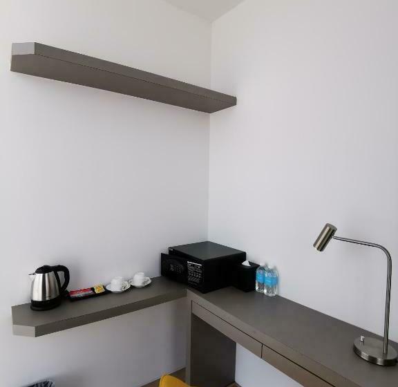 اتاق لوکس با بالکن, Otel Hotel Sibu